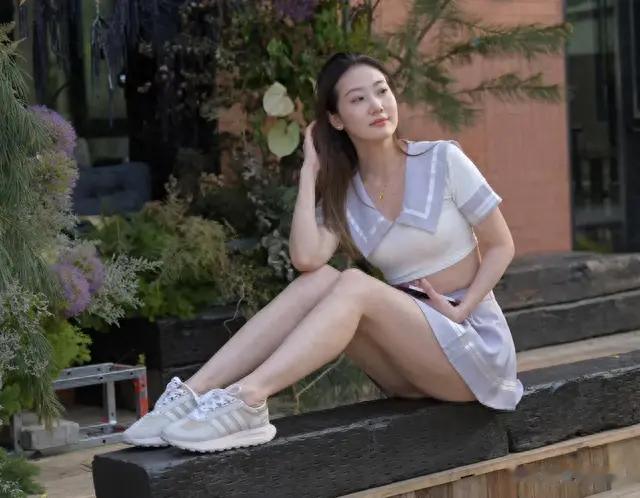 美得让人动容！青春靓丽美女写真曝光！