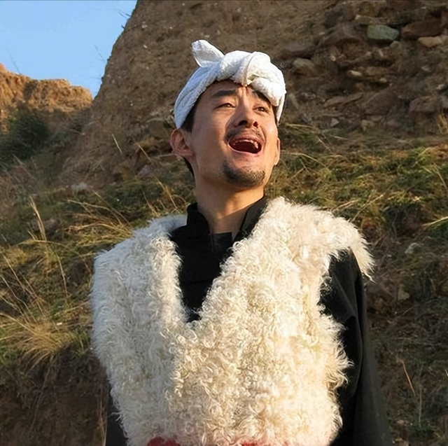 孟美岐|走穴捞金，扮丑博眼球，这几位过气的选秀节目冠军，还在死撑着