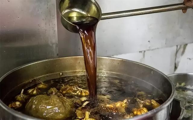美食教程|百年老卤水300万都不卖？卤水越久越香，它为何不会变质？