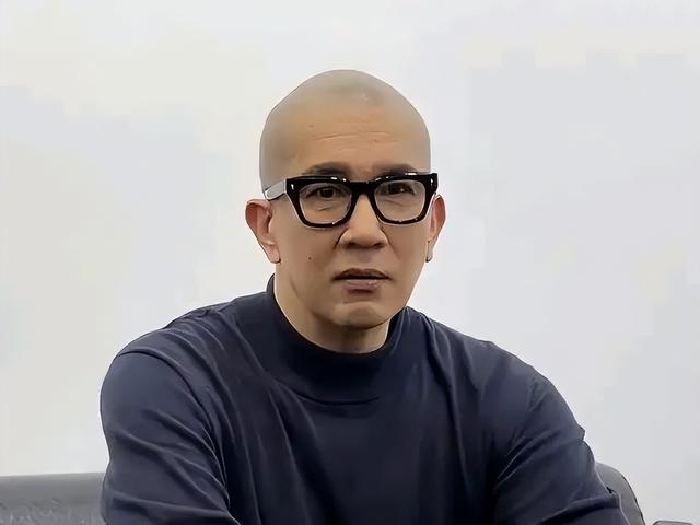 打了几发空枪，灰溜溜“逃”回韩国的具俊晔，\深情\只到了头七