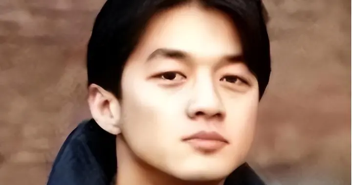 王菲没想到，自己负债累累的前夫李亚鹏，竟靠着一个举动口碑暴涨