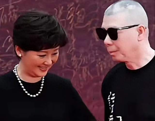 徐帆没想到，费心养了18年的女儿，也开始帮她保全婚姻的“体面”