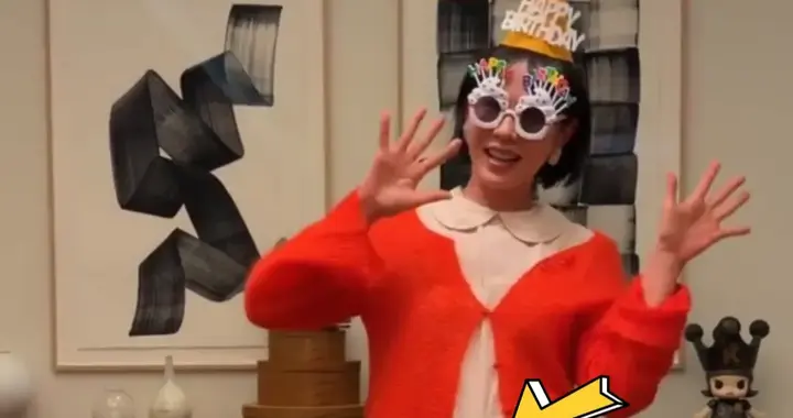 孙艺珍儿子陪她过生日，孕肚明显疑怀二胎，家里的水晶吊灯很奢华