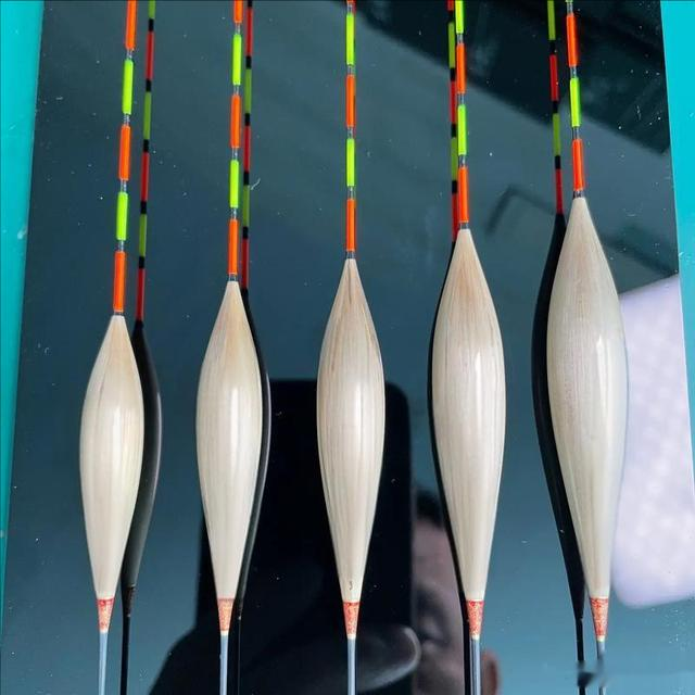 浮漂材质怎么选？这两种材质超好用，还便宜，非常适合野钓使用