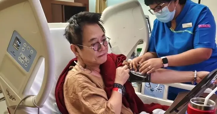 \一夜回春\真相大白1个月，小动作不断的李连杰，真实心思藏不住