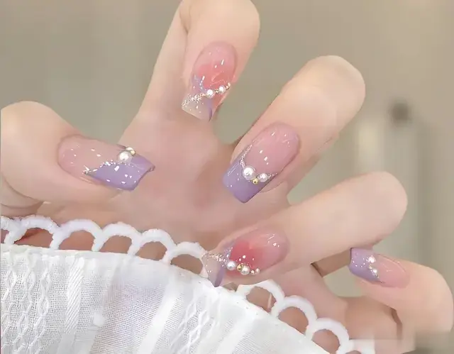 超有韵味的紫色美甲