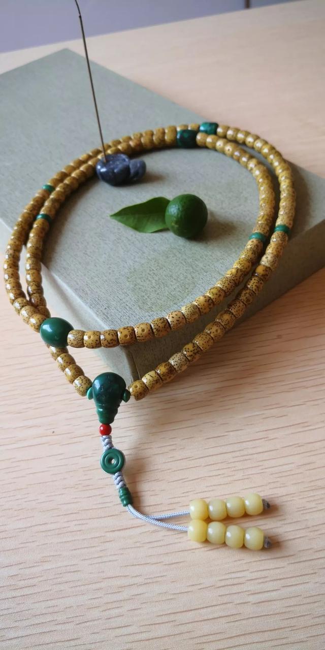 文玩|坚持玩串10年后，他们变成了这样