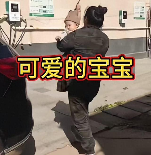 陈萌产后6个月上班,把朱发顺交给大衣嫂照顾,评论区一片骂声