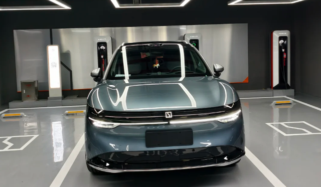 极氪7X，只管享受“刚刚好”的舒适