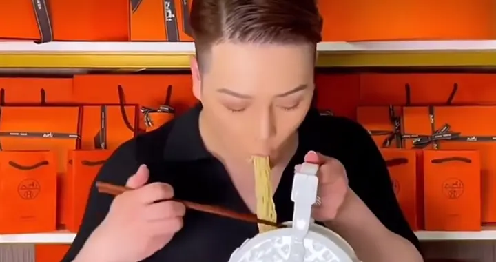 人民日报14字锐评劣迹网红复出，言辞犀利，给娱乐圈明星提了个醒