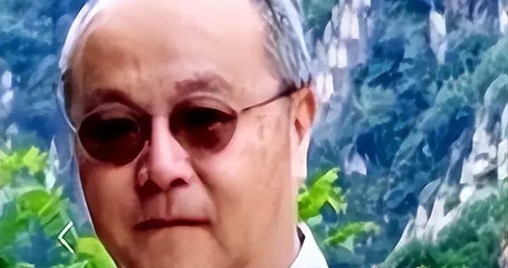 王菲没想到，结婚3年就出轨的前夫窦唯，55岁真活成了“窦仙儿”