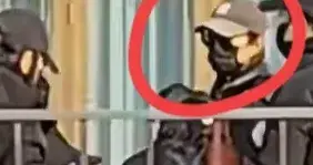 罗晋父亲追悼会！曝唐嫣一早抵达帮忙迎宾，唐爸来送亲家最后一程