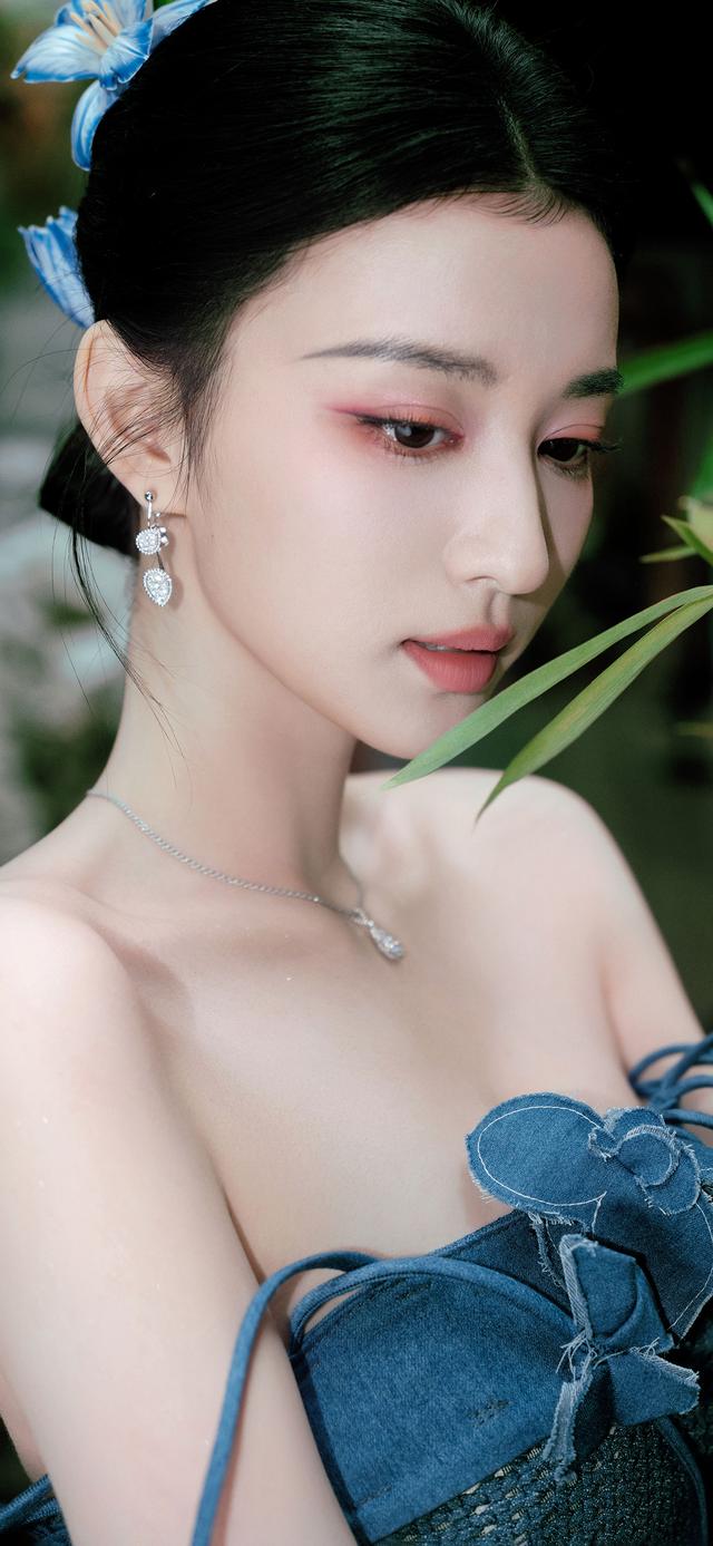 王楚然壁纸，气质如兰