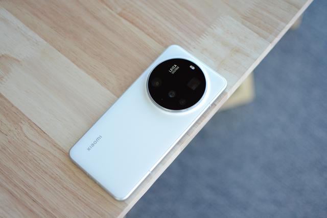 看了华为新机的爆料，感觉小米15 Ultra不香了