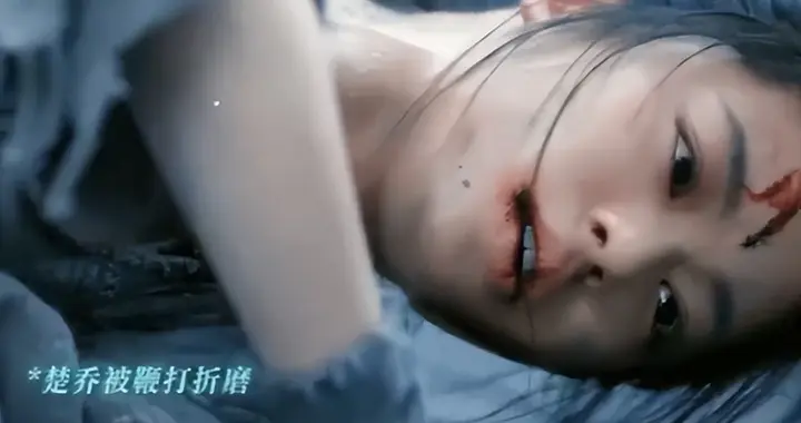 黄杨钿甜公开宣传新剧《冰湖重生》，预告片信息量不小，网友炸锅