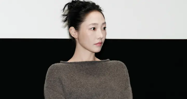 白百何还原争奖真相，指责导演带头搞孤立，网友要求给王传君道歉