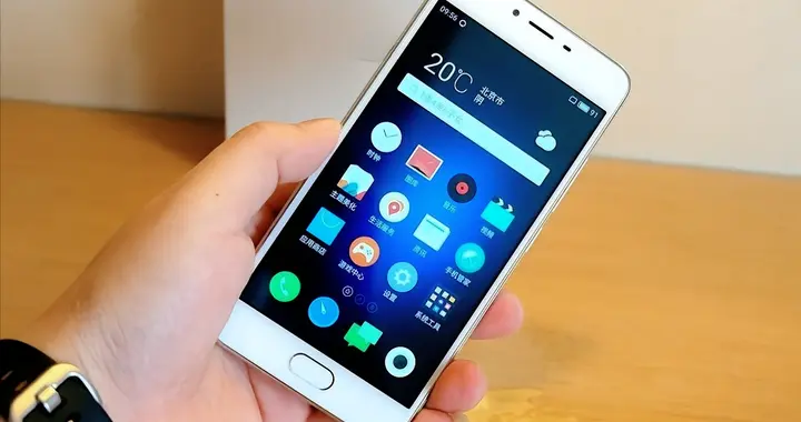 鍵盤俠不懂的審美：魅族的塑料，比你的玻璃更高級(jí)