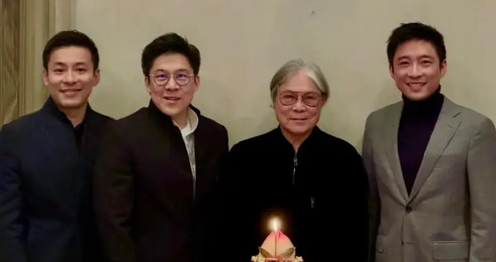 霍震霆80大寿！三子齐聚米兰，寿桃蛋糕饱满圆润，豪门讲究在细节