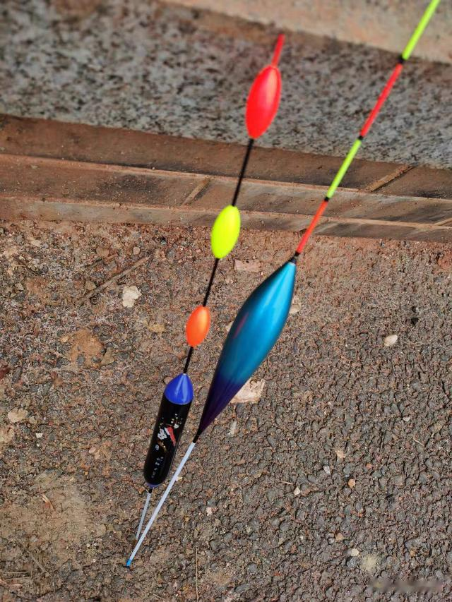 鲫鱼|野钓大鱼，选漂比调漂更重要！选对浮漂，信号才更真实