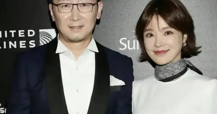 原来他们是夫妻！丈夫是名导，妻子是央视名嘴，结婚十年儿女双全