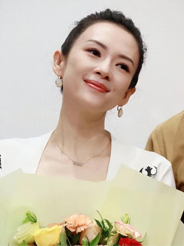 汪峰家世曝光！来头太大了，难怪章子怡40岁心甘情愿为他生孩子