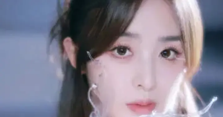 张含韵白裙造型：优雅白天鹅的温柔诗篇