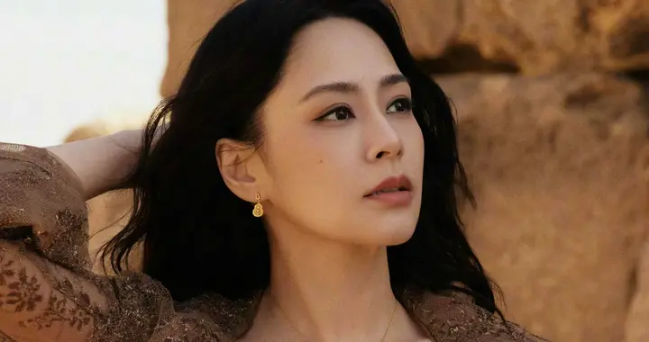 美女壁纸第5345期—钟欣潼