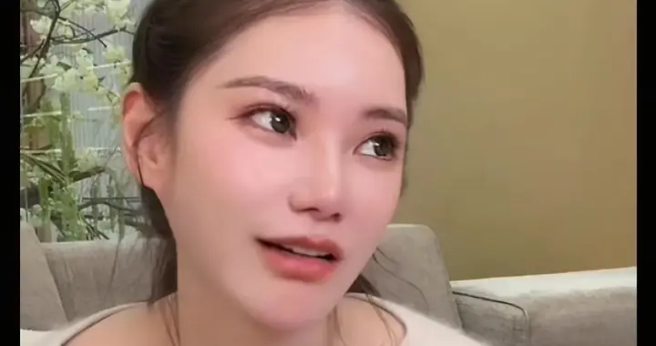 马小梅直播留恋台湾短袖美食，为汪小菲秒回北京，撒娇不矫情圈粉