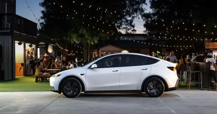 特斯拉將支持鴻蒙與蘋果？系統級數字車鑰匙曝光，告別藍牙鑰匙