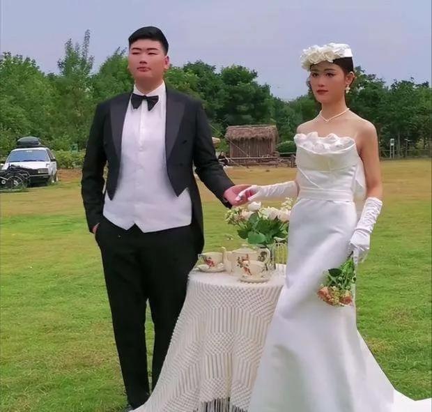 陈萌|朱小伟和陈萌原来是打游戏相识，陈萌夸小伟是个好男人，温柔体贴