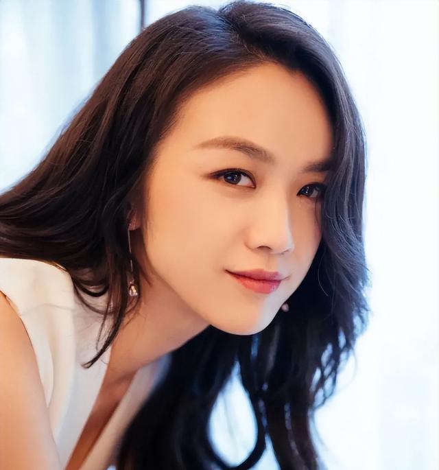 以为是假新闻，其实是真新闻，从汤唯到谢霆锋，个个离谱又惊人！