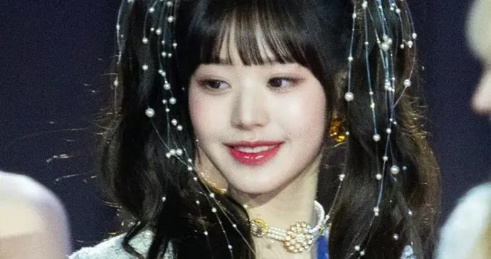 张元英双马尾造型赏析