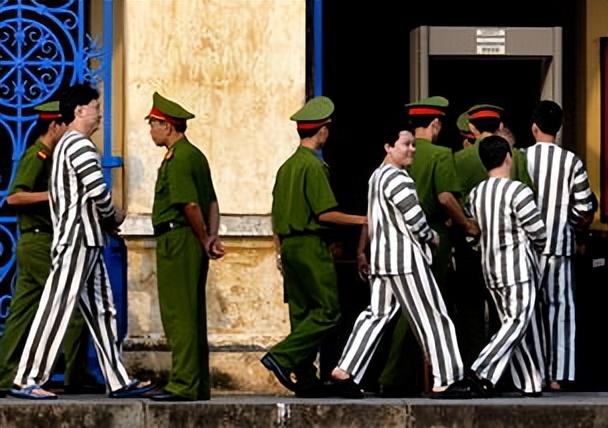 在越南，贪污6万元，无期徒刑或死刑