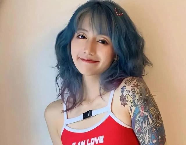 范丞丞|东亚病夫加上脱口秀恶梗，让这片本就浑浊的水，变得越来越清澈了