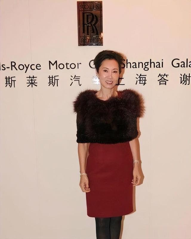 王思聪的底气从来都不是王健林，而是母亲林宁 林宁的父亲叫林连