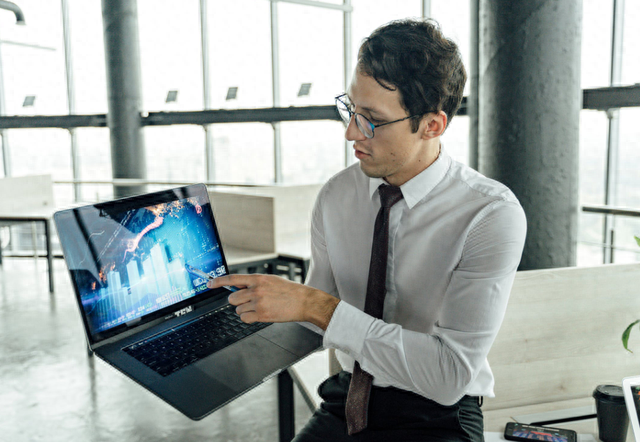 真正不成器的人，才会在这三个方面假装大方，很难成大事