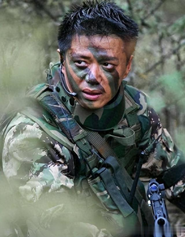 真正能代表中国男人形象的5位男星，长得帅气质硬没有一个是娘炮