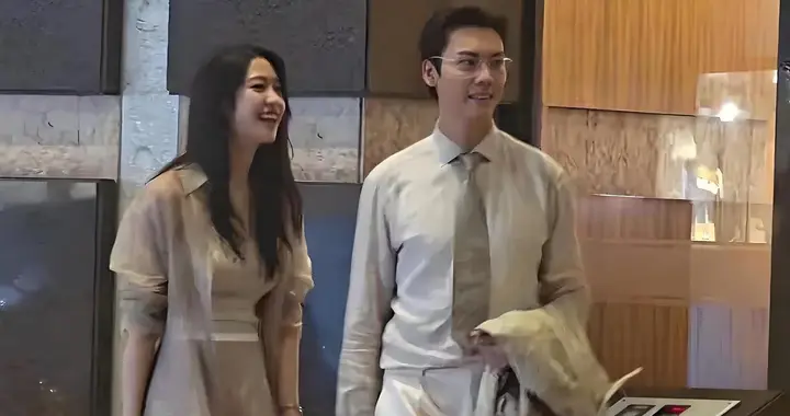 偶遇陈伟霆拍戏，女主向涵之好美啊，白的发光，大长腿太吸睛了！