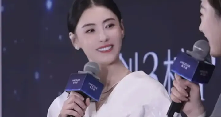 张柏芝武汉现身，离开了美颜滤镜，皮肤状态和疲态一下藏不住了