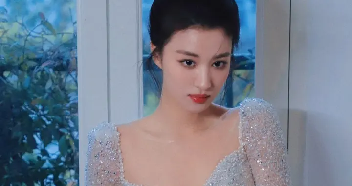 王楚然壁纸精选：好身材穿搭特别好看