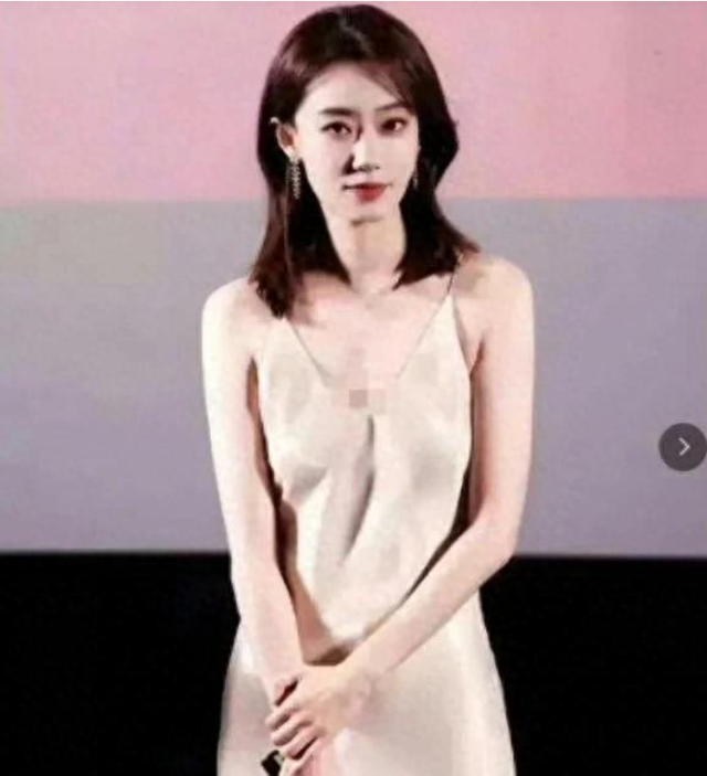 张小斐这个身材称得上喜剧界首位一人了，火了后没人接棒