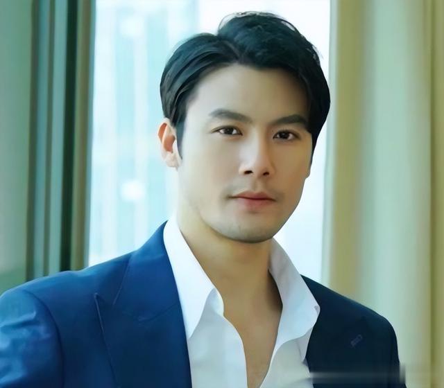 上了年纪的男人，这4种发型要避开，不是显老就是扮嫩，谁留谁丑