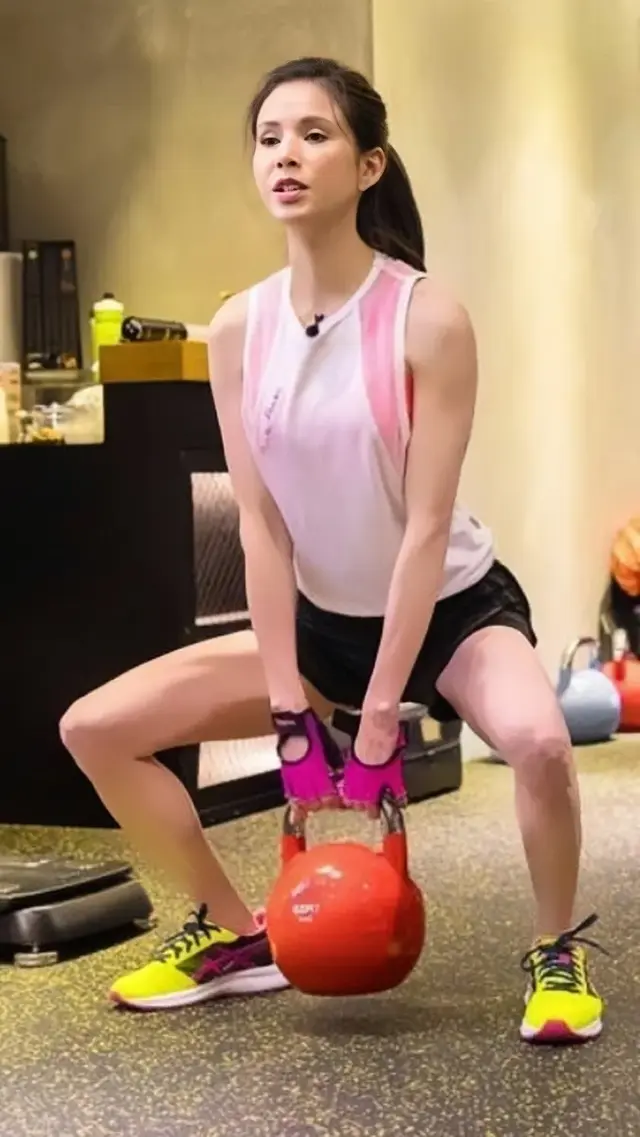 李若彤，不老女神