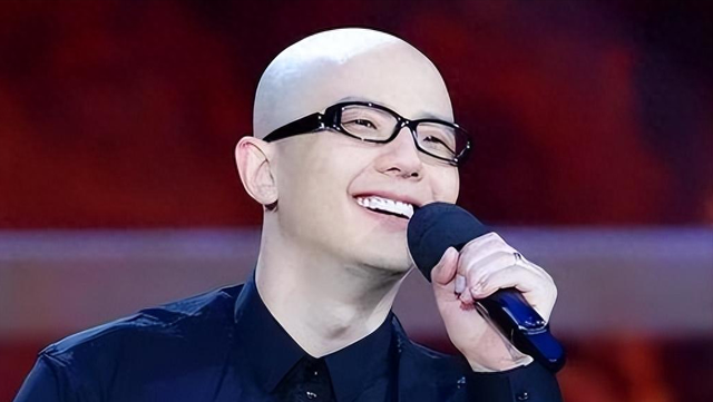 平安|在春晚“销声匿迹”的歌手平安，早就已经走上了“另一条大道”！
