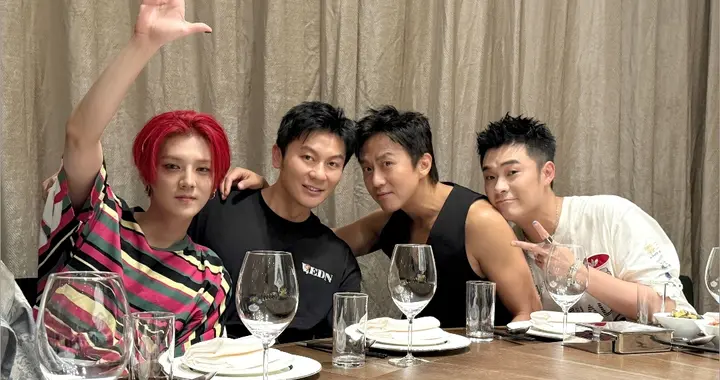 鹿晗和“跑男团兄弟”聚餐，李晨、邓超显老态！陈赫越来越小女生