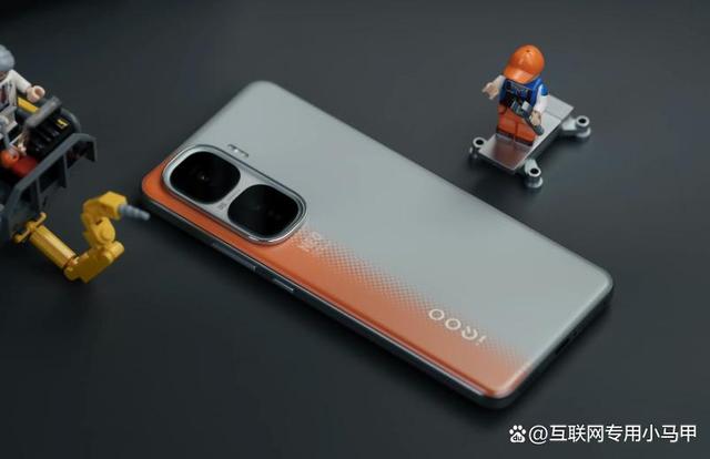 为销量“不择手段”，骁龙8Gen3+6100mAh，已跌至1669元