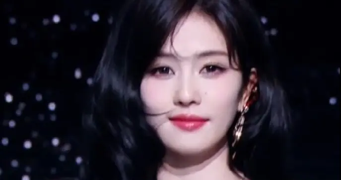 这跟不穿有啥区别？微博之夜“敢露”女星：白鹿、程潇、佟丽娅