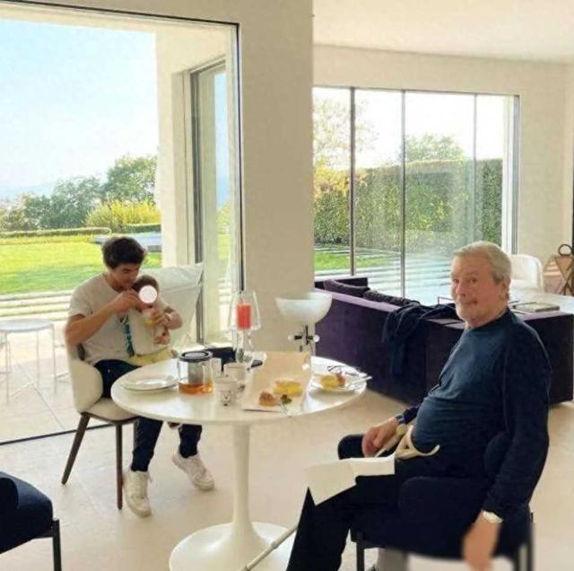 传奇影帝家中搜出72支枪、3000多发弹药！精神状况堪忧