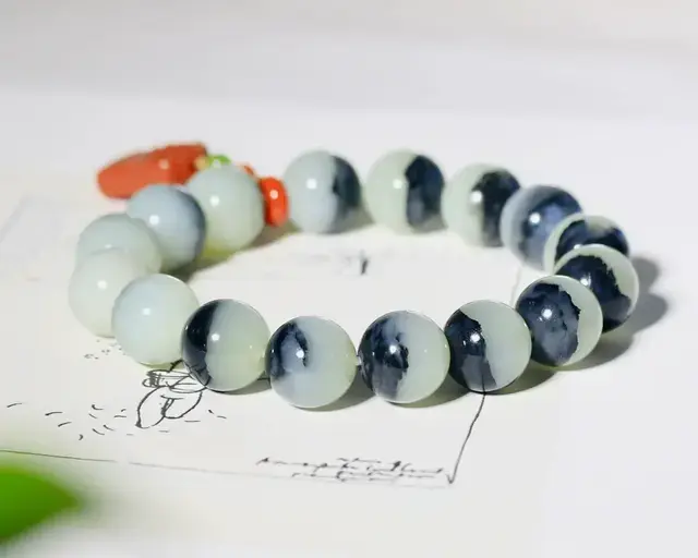 圆珠、老型珠？单圈、108？和田玉手串应该怎么选？