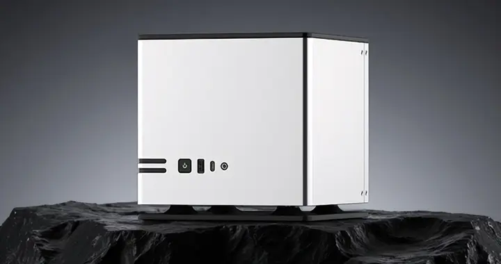 全球首個液冷！AMD Zen5最強迷你機玩出新花樣